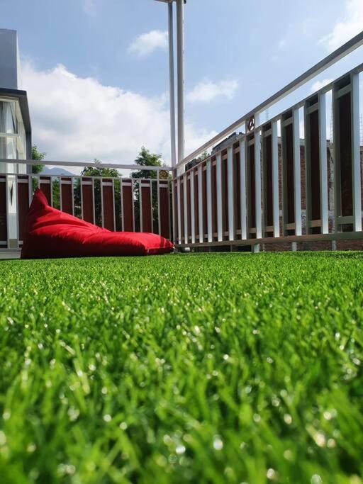 Kayz Villa Batu Dengan Kolam Renang Pribadi Exterior photo